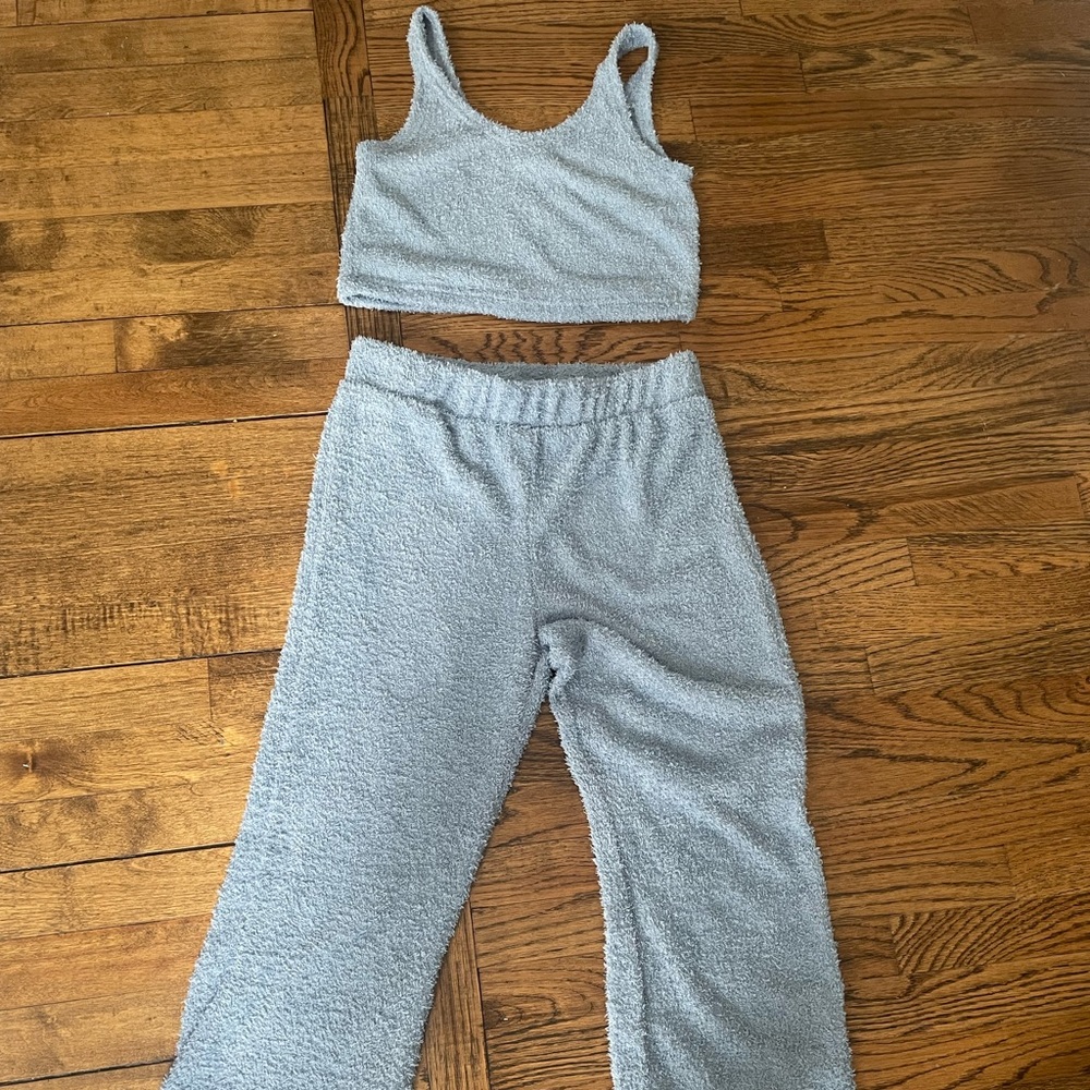3 piece Set - Cozy cardigan with tank top and lounge sweat pants